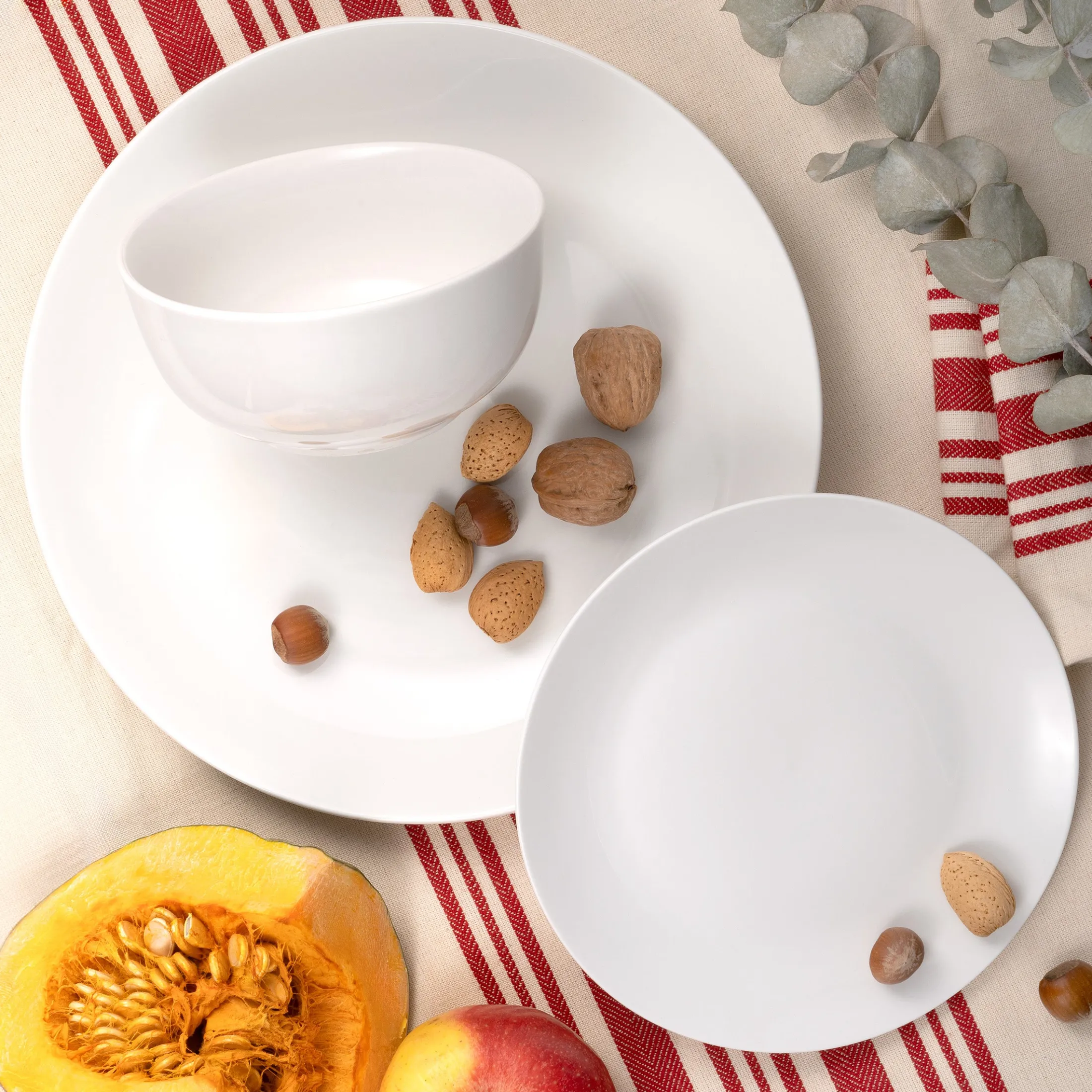 Jasmine 12 Piece Dinnerware Set, Service for 4