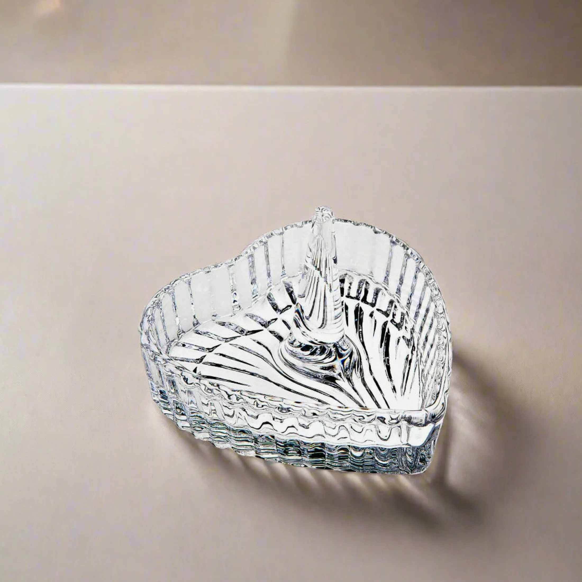 Tender Heart Ring Holder